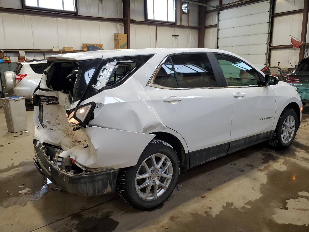 2023 Chevrolet Equinox - Image 3