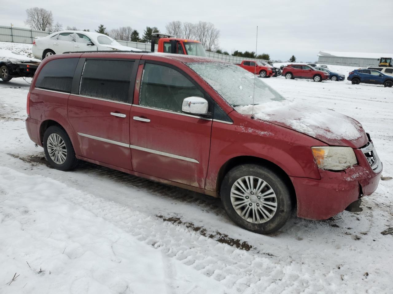 2014 Chrysler Town & Country - Image 4