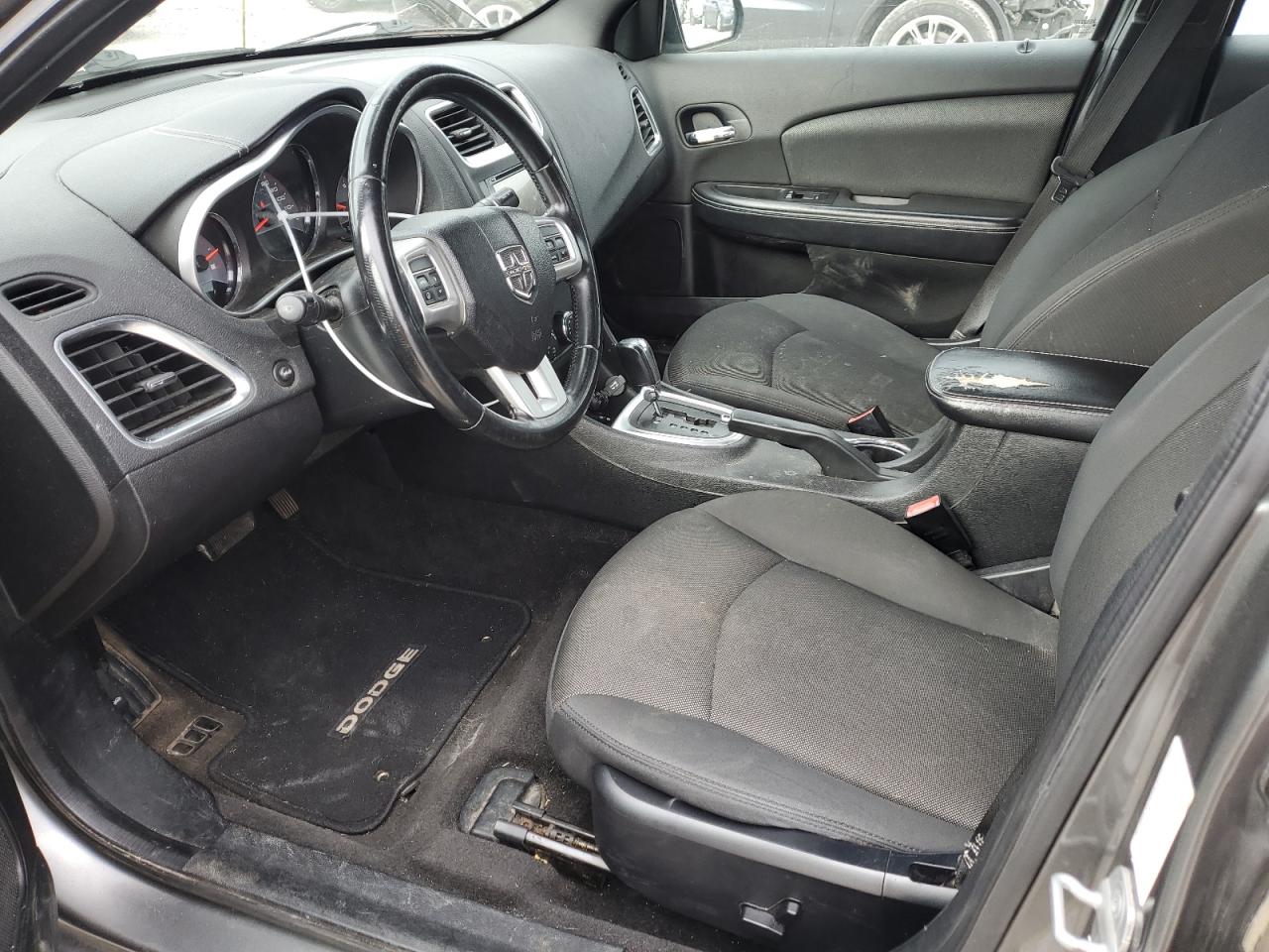 2012 Dodge Avenger - Image 7