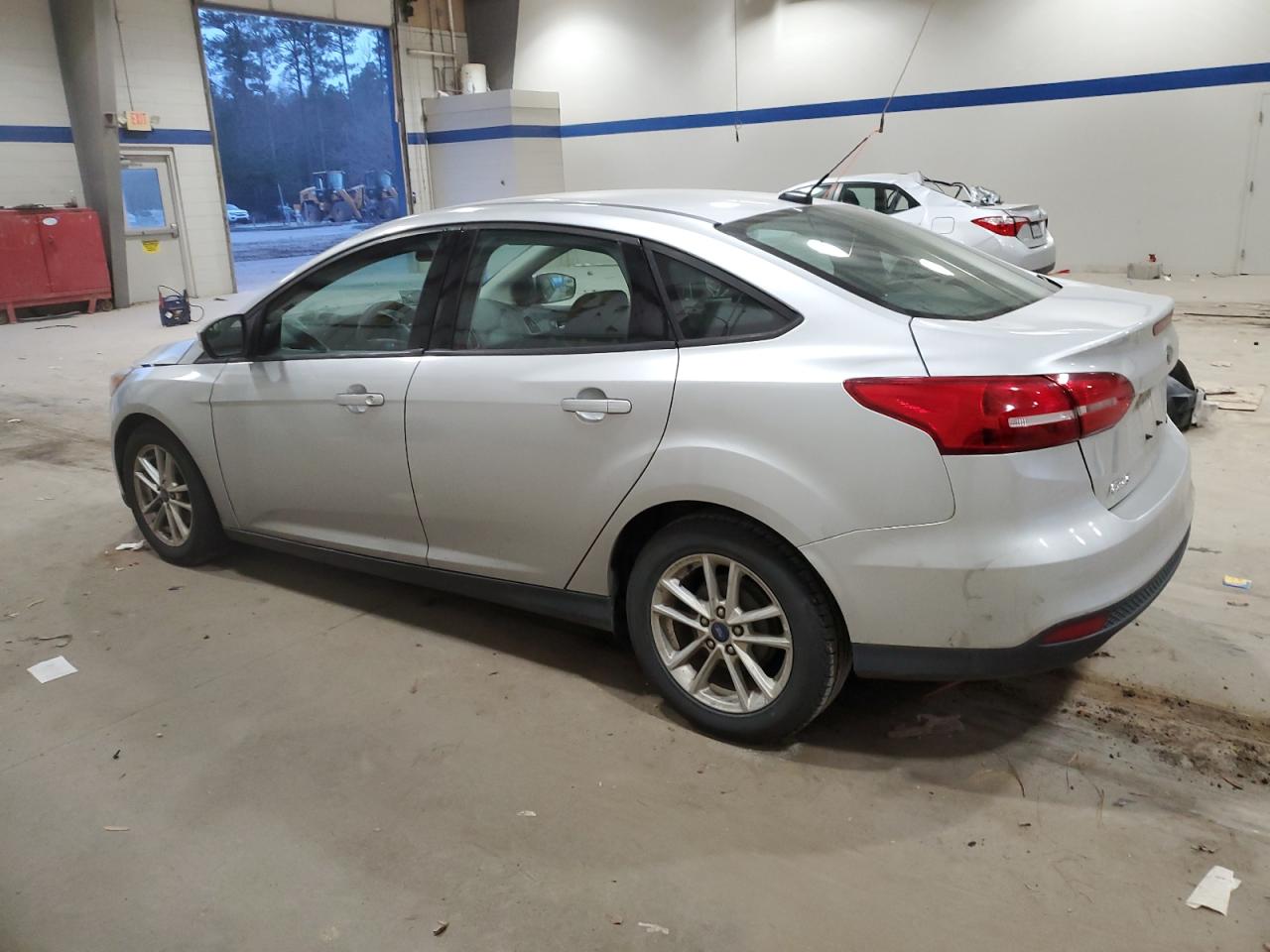 VIN 1FADP3F24HL208910 2017 FORD FOCUS no.2