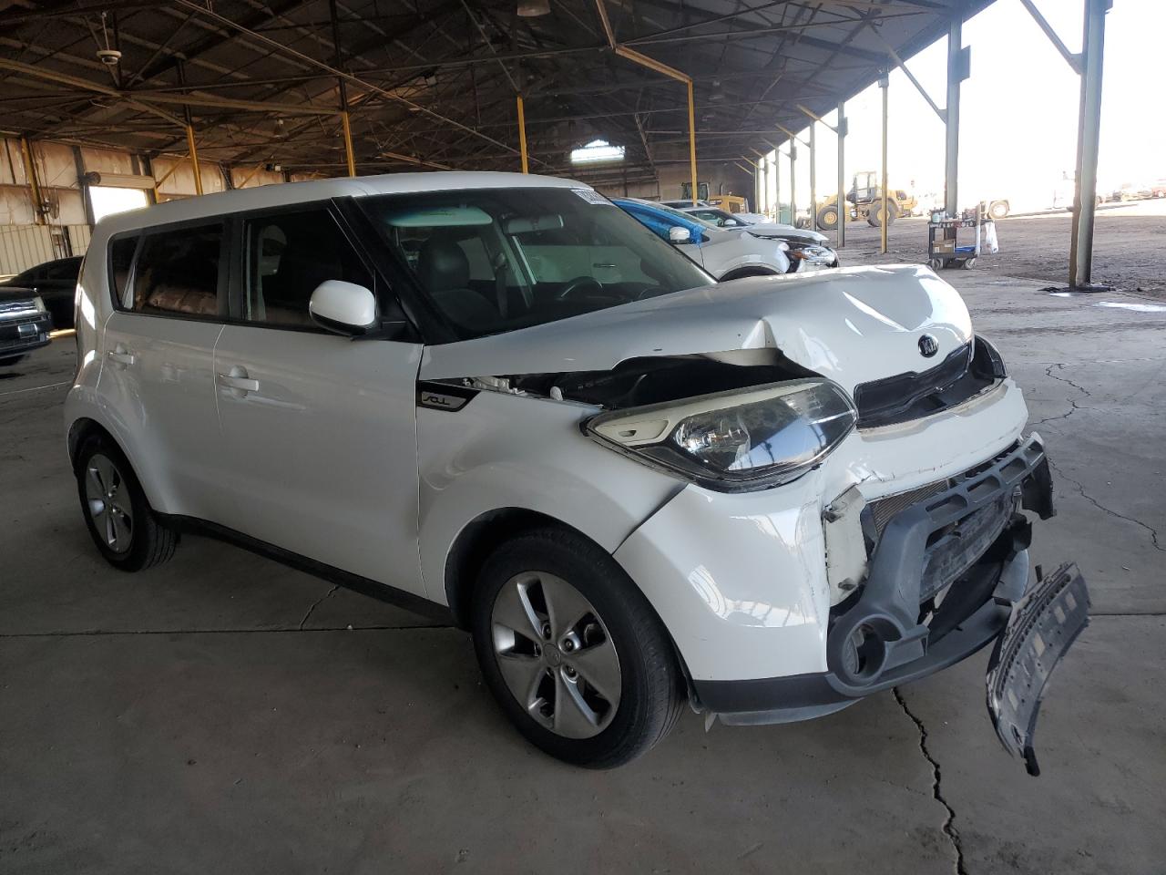 VIN KNDJN2A25G7329828 2016 KIA SOUL no.4