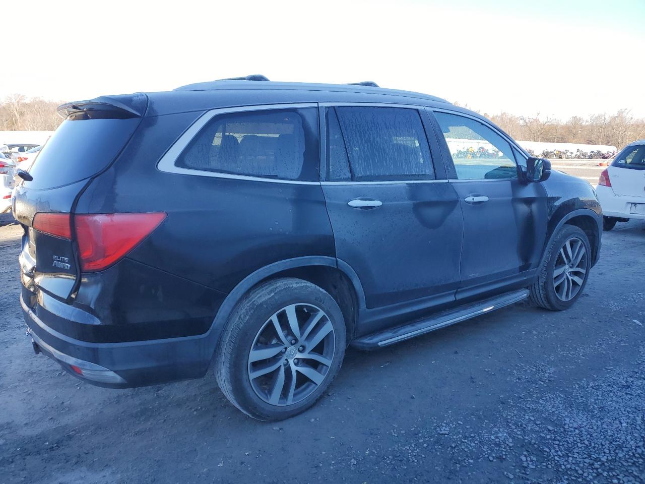2017 Honda Pilot - Image 3