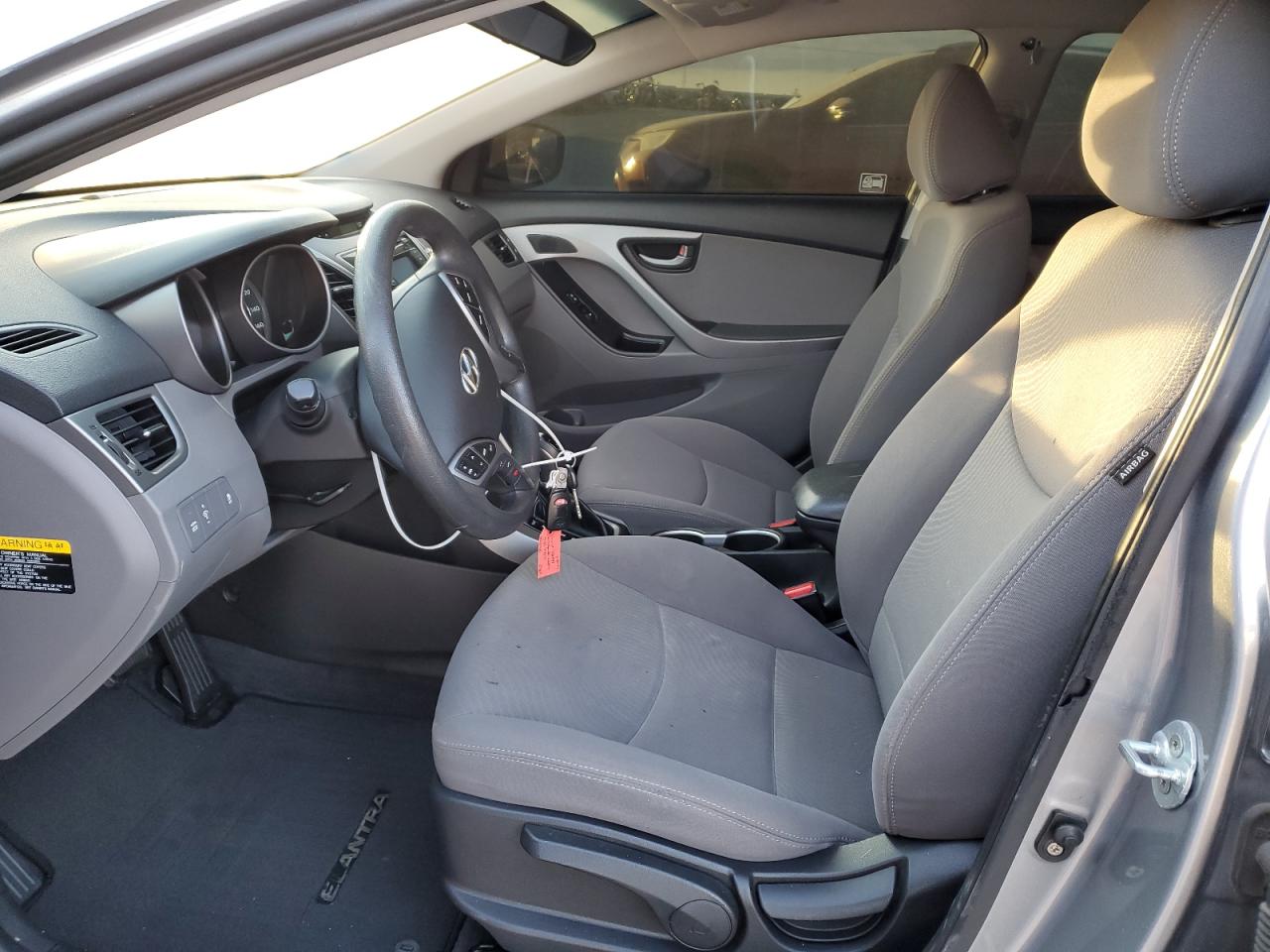 2015 Hyundai Elantra - Image 7