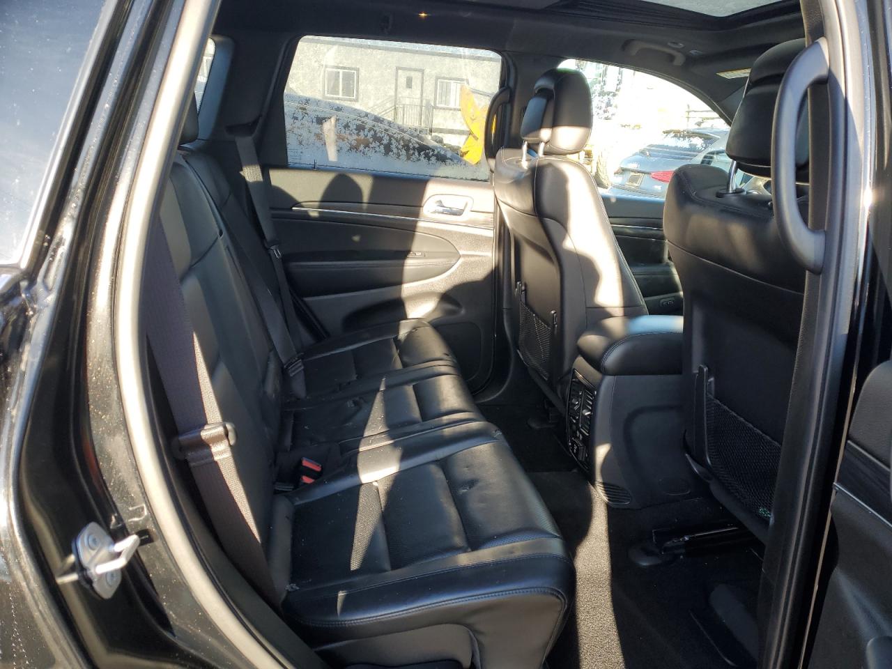 2020 Jeep Grand Cherokee - Image 10