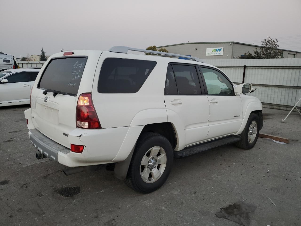 2004 Toyota 4Runner - Image 3