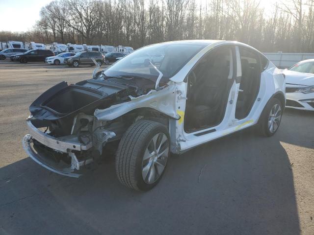  TESLA MODEL Y 2022 Белы