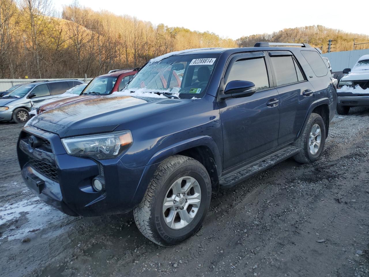 VIN JTEBU5JR9K5721152 2019 TOYOTA 4RUNNER no.1