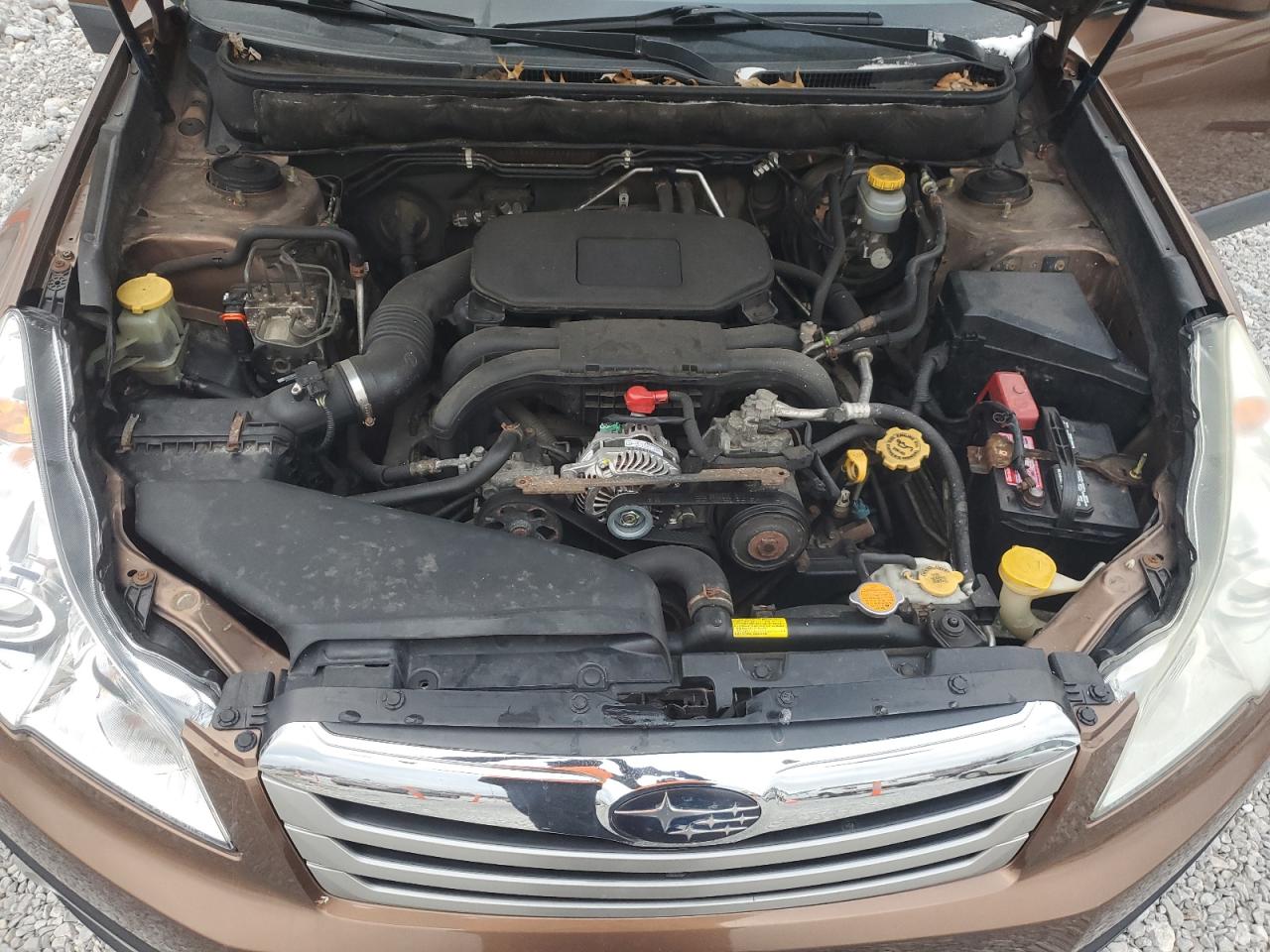 2011 Subaru Outback - Image 12