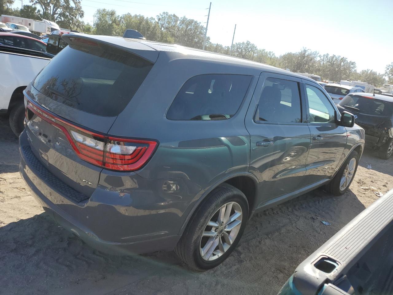 VIN 1C4RDJDG6NC227157 2022 DODGE DURANGO no.3