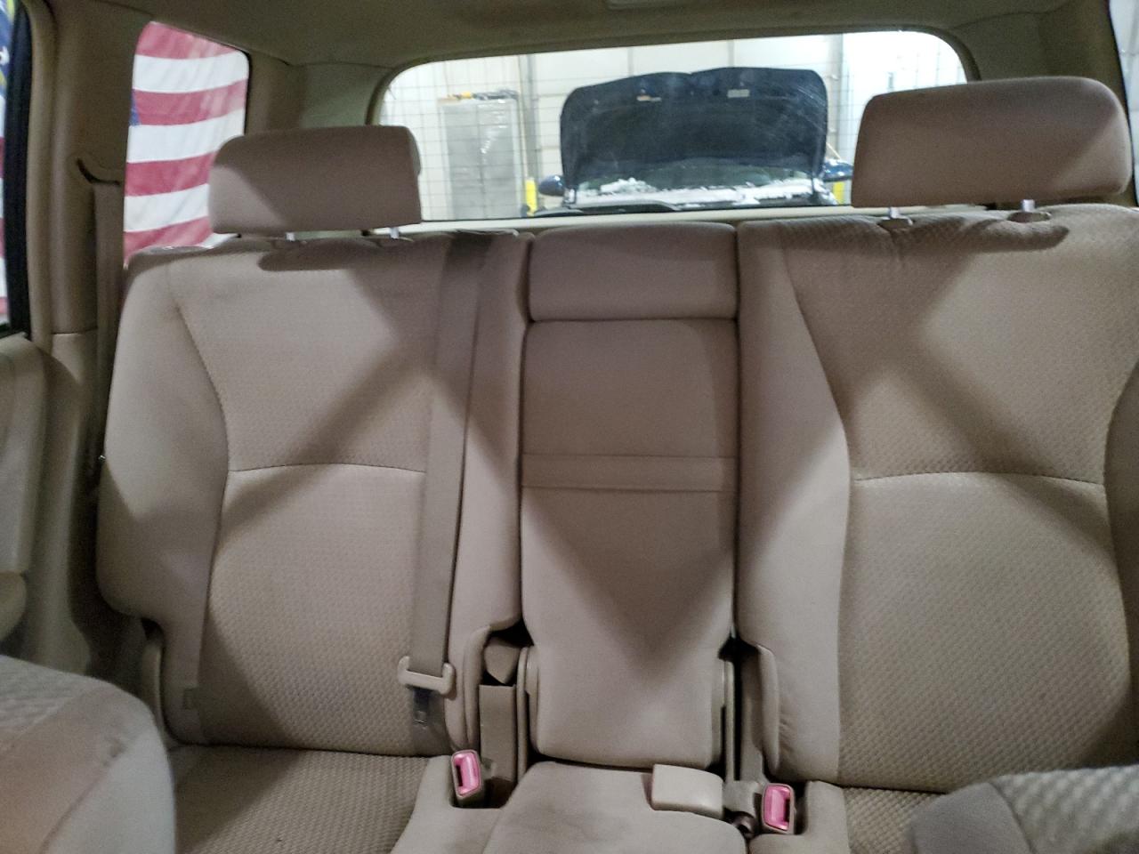 2004 Toyota Highlander - Image 10