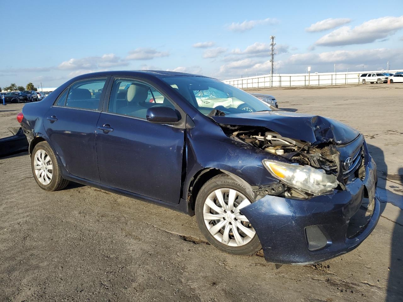 VIN 2T1BU4EE8DC987340 2013 TOYOTA COROLLA no.4