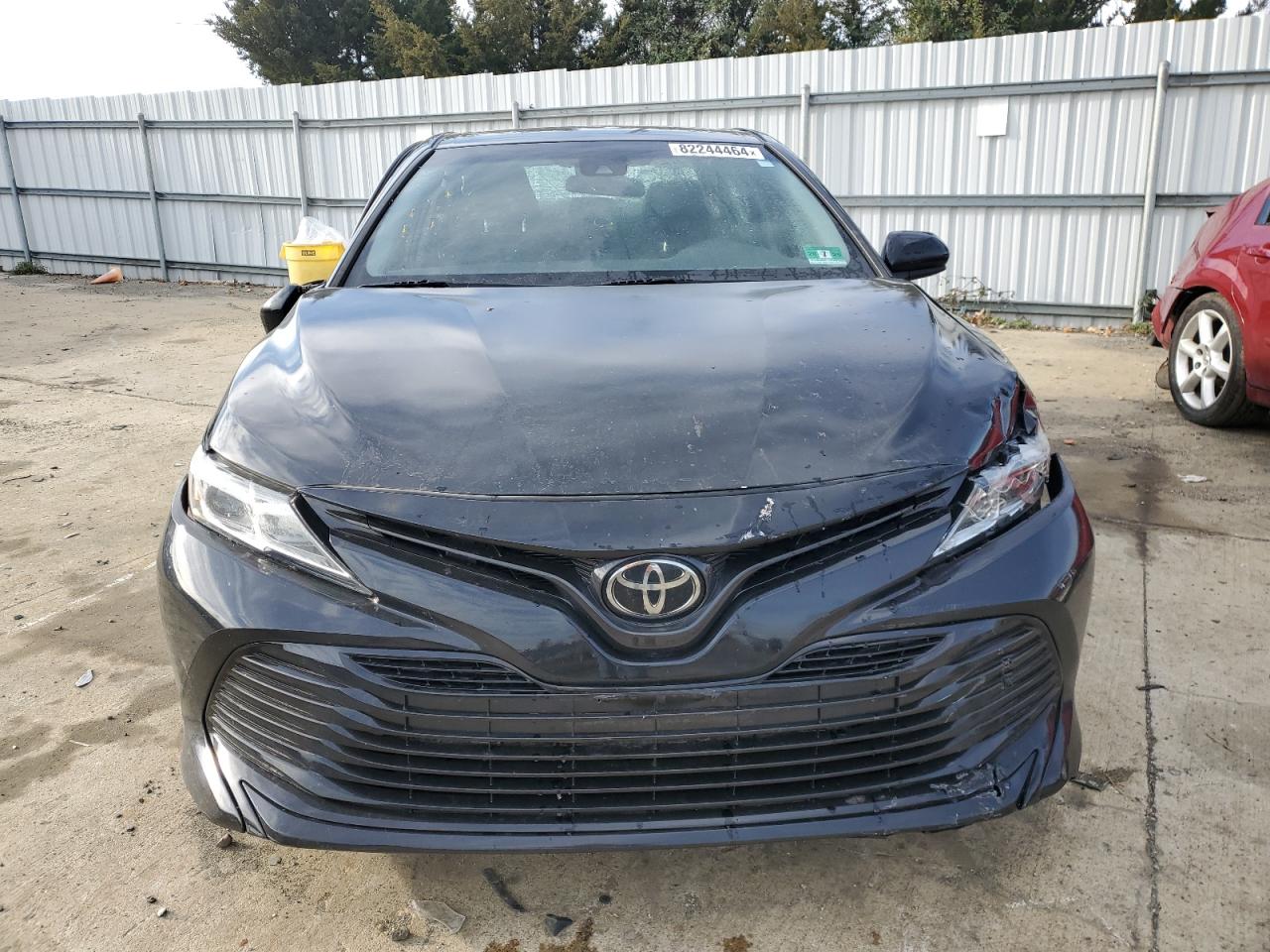 VIN 4T1B11HK7JU521837 2018 TOYOTA CAMRY no.5