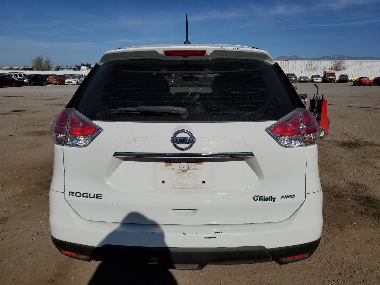 VIN 5N1AT2MV8FC858137 2015 NISSAN ROGUE no.6