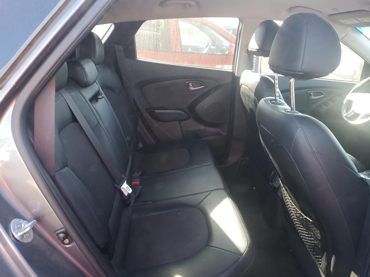 2015 Hyundai Tucson - Image 11