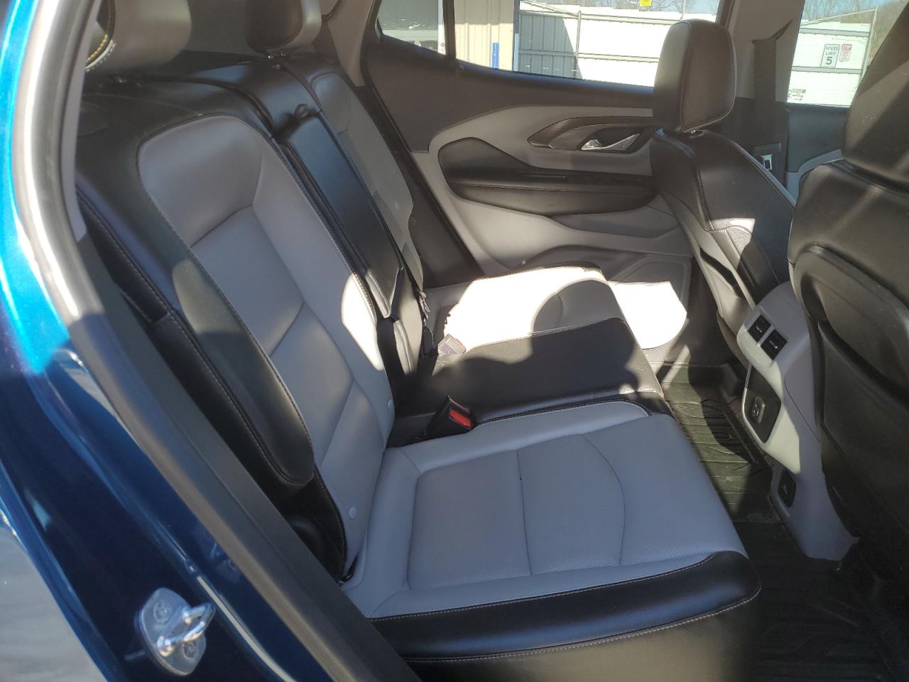 2021 GMC Terrain - Image 12