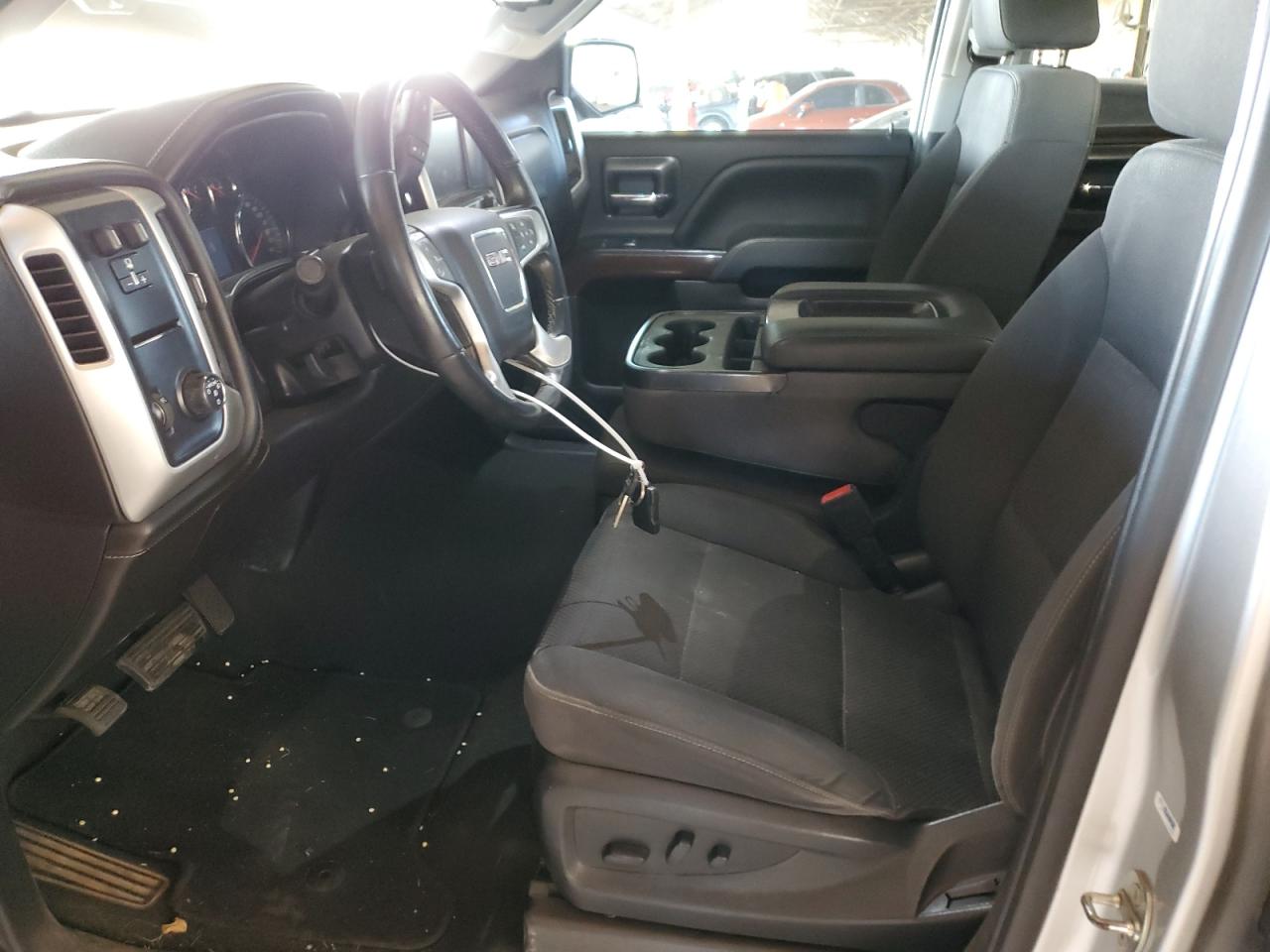 2018 GMC Sierra - Image 7