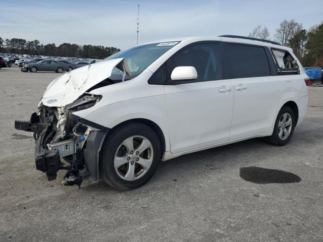 2015 Toyota Sienna Le