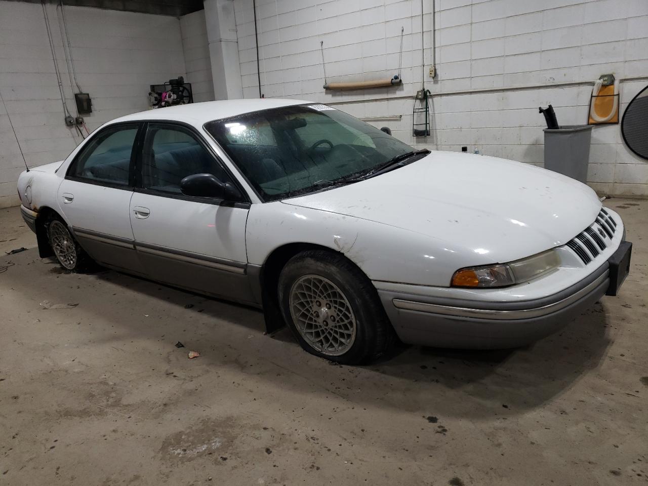 1993 Chrysler Concorde - Image 4