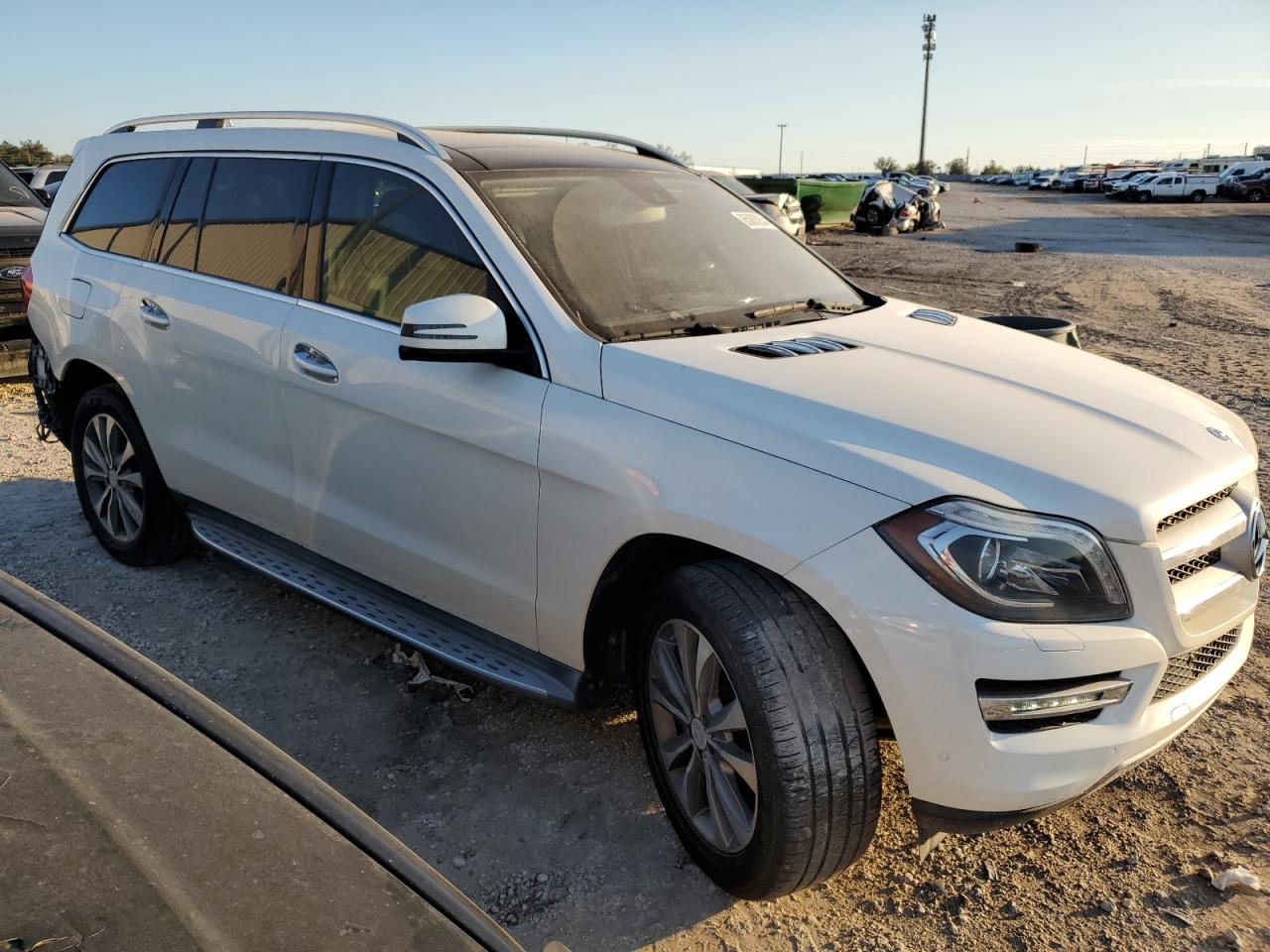 VIN 4JGDF7CE7EA268590 2014 MERCEDES-BENZ GL-CLASS no.4