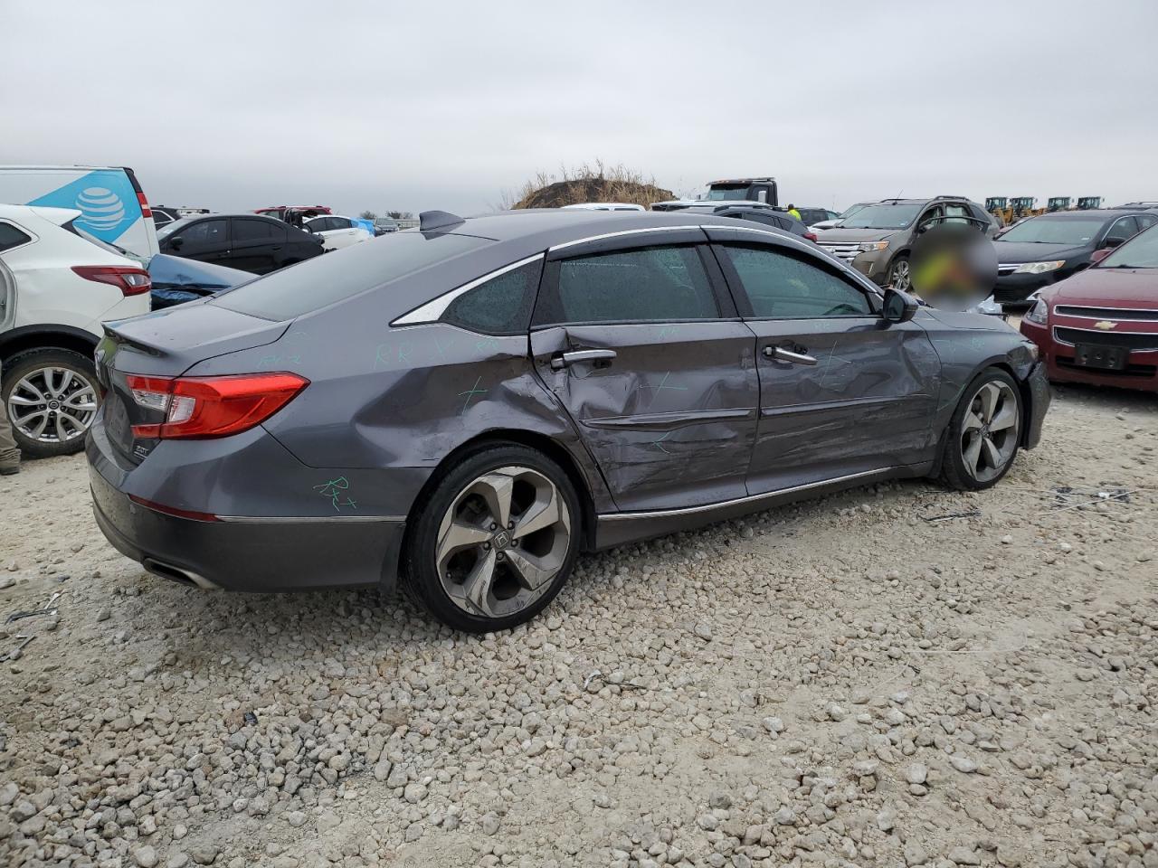 VIN 1HGCV2F92JA024989 2018 HONDA ACCORD no.3