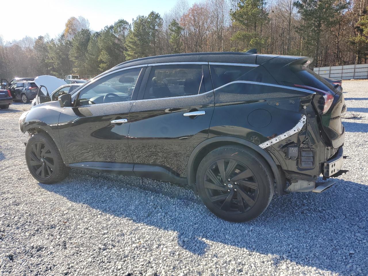 2018 Nissan Murano - Image 2