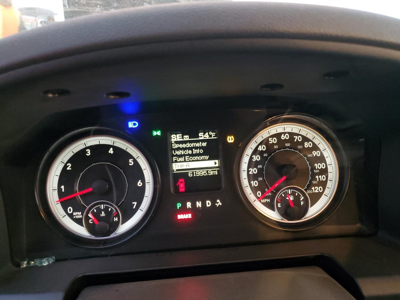 2015 RAM 1500 - Image 9