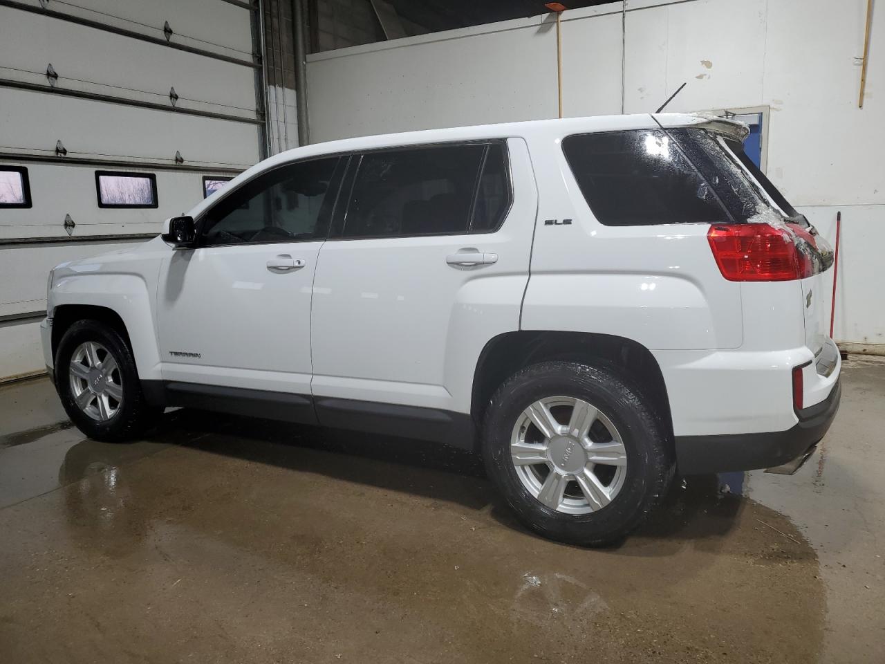 2016 GMC Terrain - Image 2