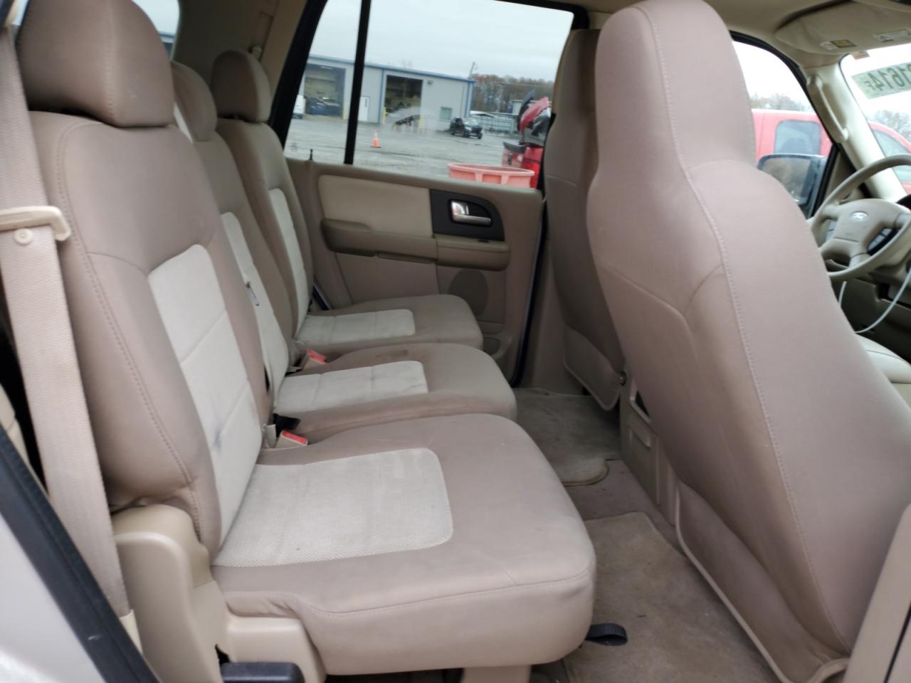 2004 Ford Expedition Xlt VIN: 1FMPU16L64LB54352 Lot: 85381614
