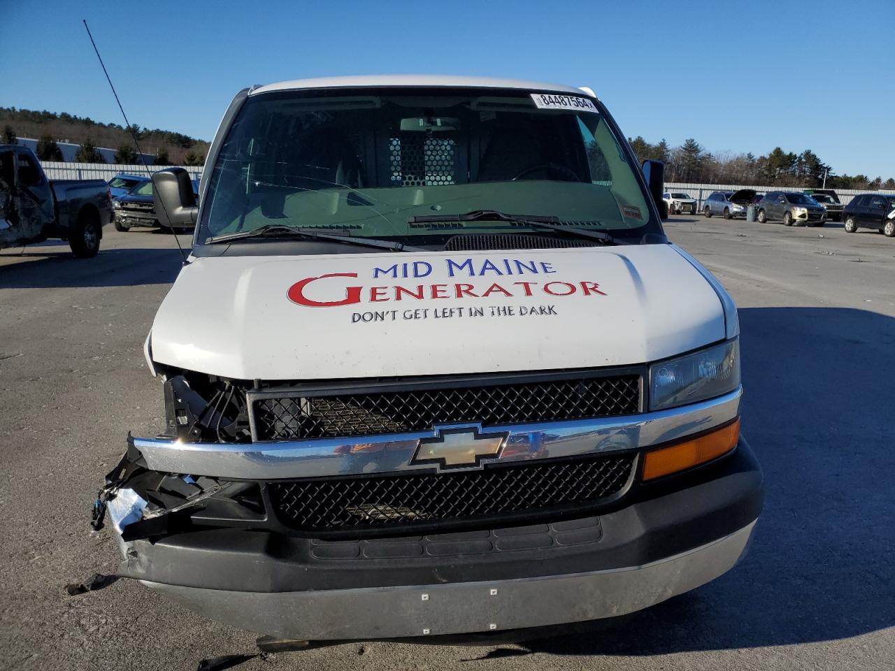 2015 Chevrolet Express - Image 5