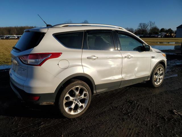  FORD ESCAPE 2016 Biały