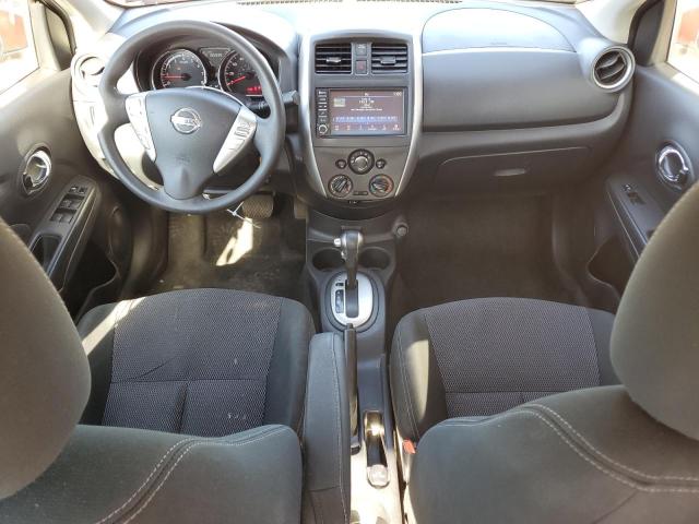  NISSAN VERSA 2019 Красный