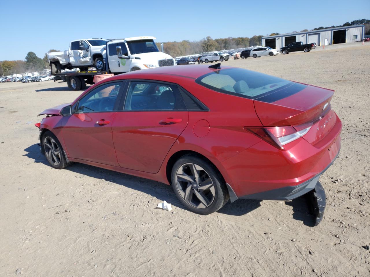 2023 Hyundai Elantra - Image 2