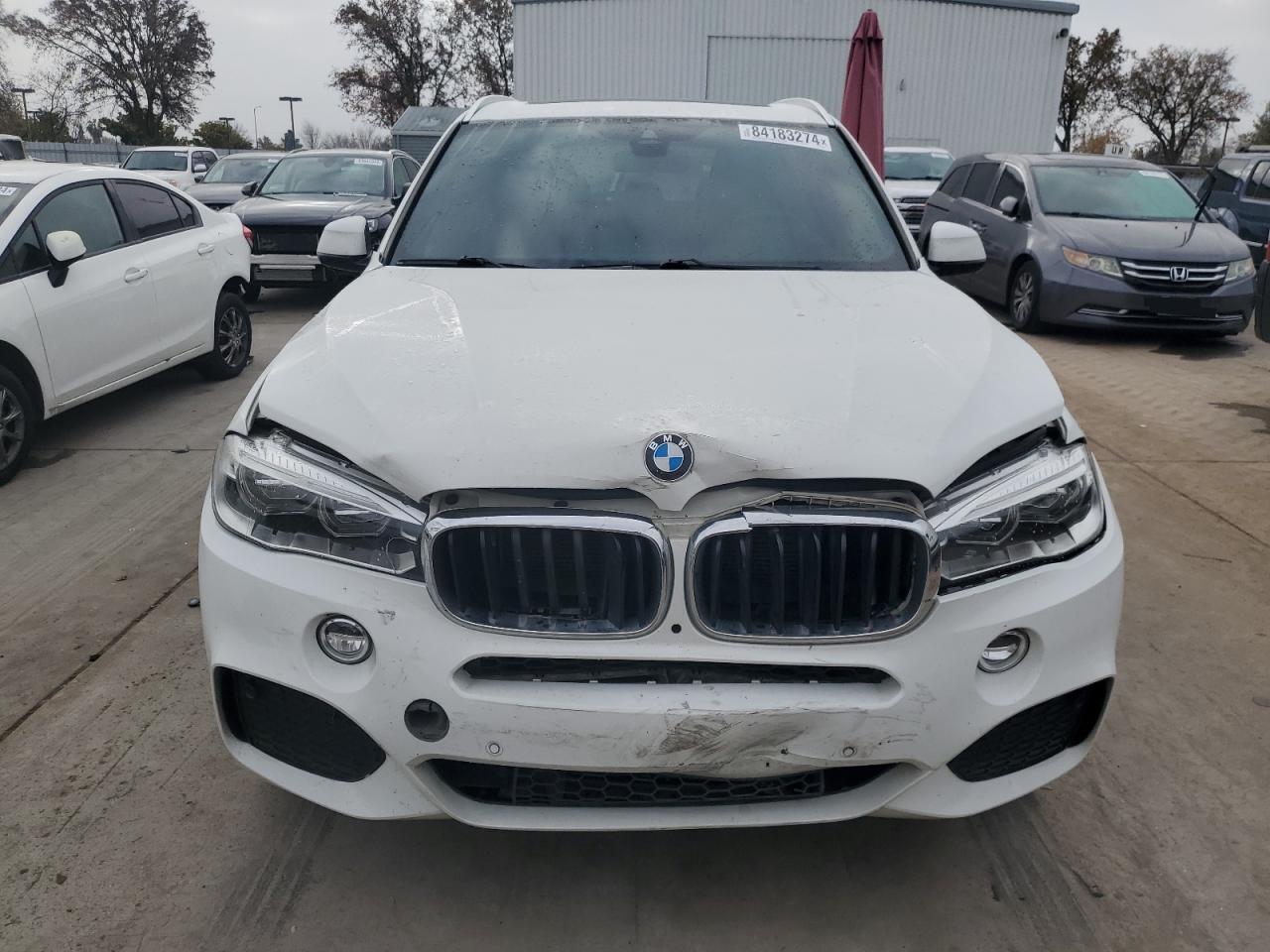 VIN 5UXKR0C54H0V68137 2017 BMW X5 no.5