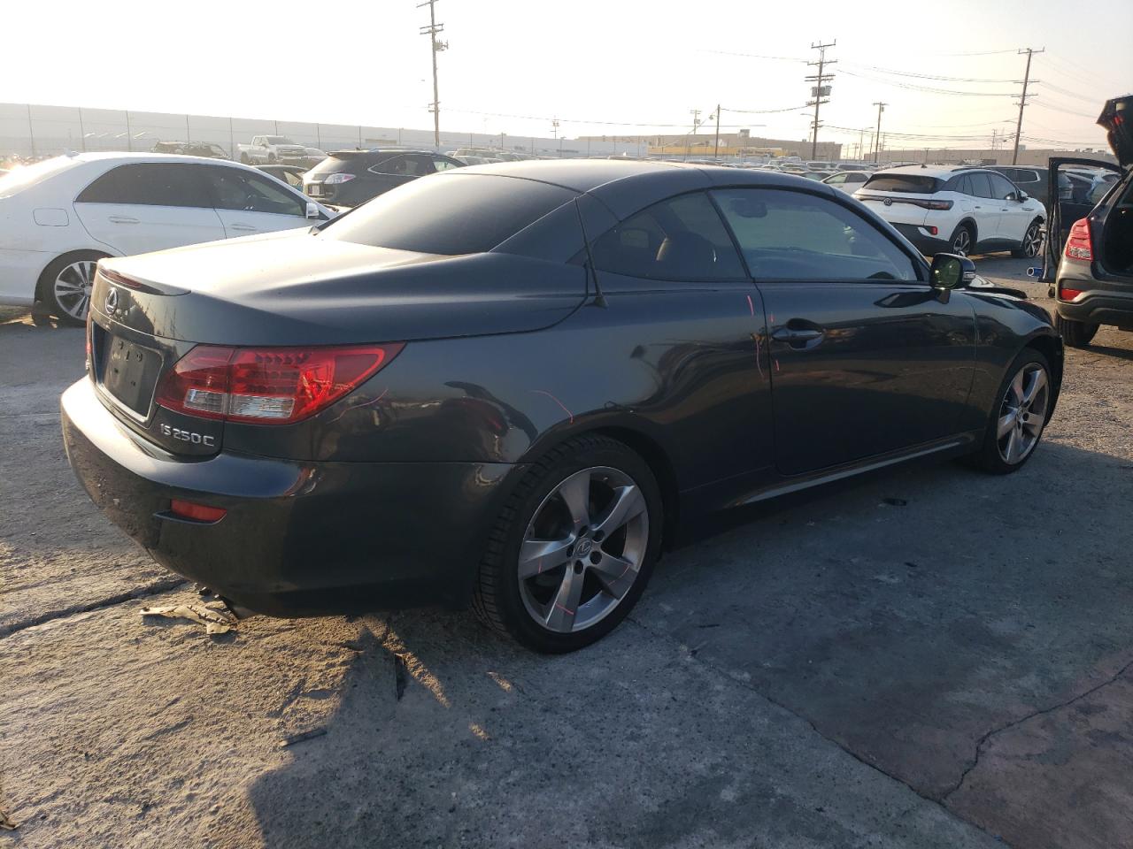 2010 Lexus IS - Image 3