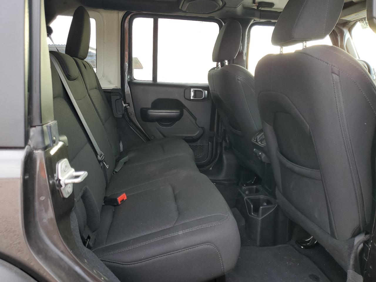 2019 Jeep Wrangler - Image 11