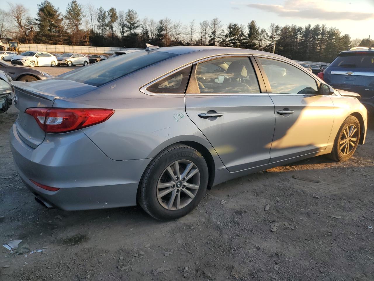 2015 Hyundai Sonata - Image 3