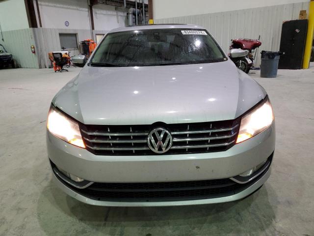  VOLKSWAGEN PASSAT 2013 Silver