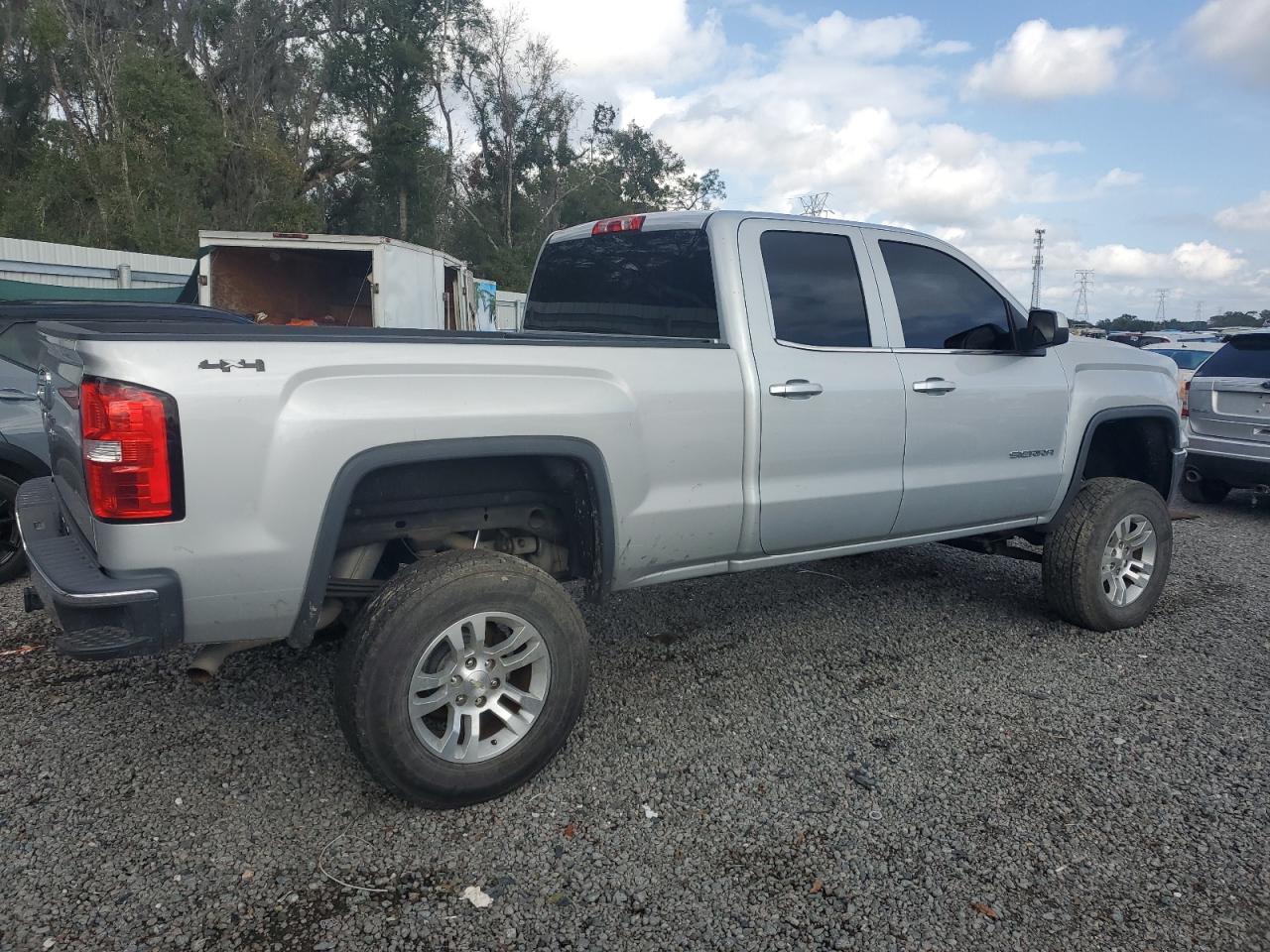 2015 GMC Sierra - Image 3