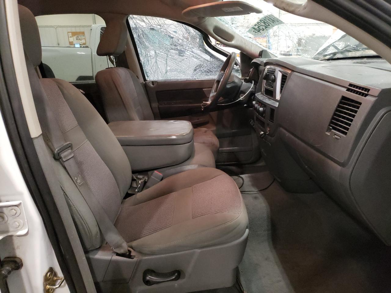 2007 Dodge RAM - Image 7