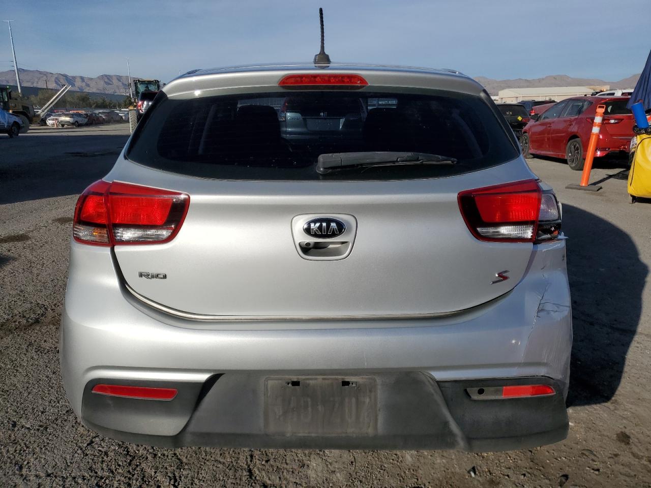 2020 Kia Rio - Image 6