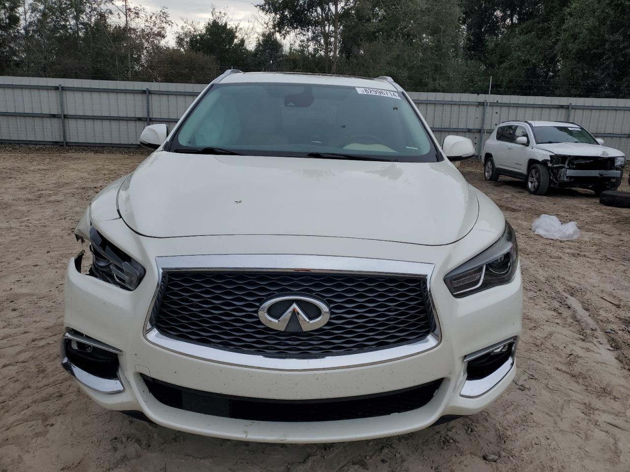 2020 Infiniti QX60 - Image 5