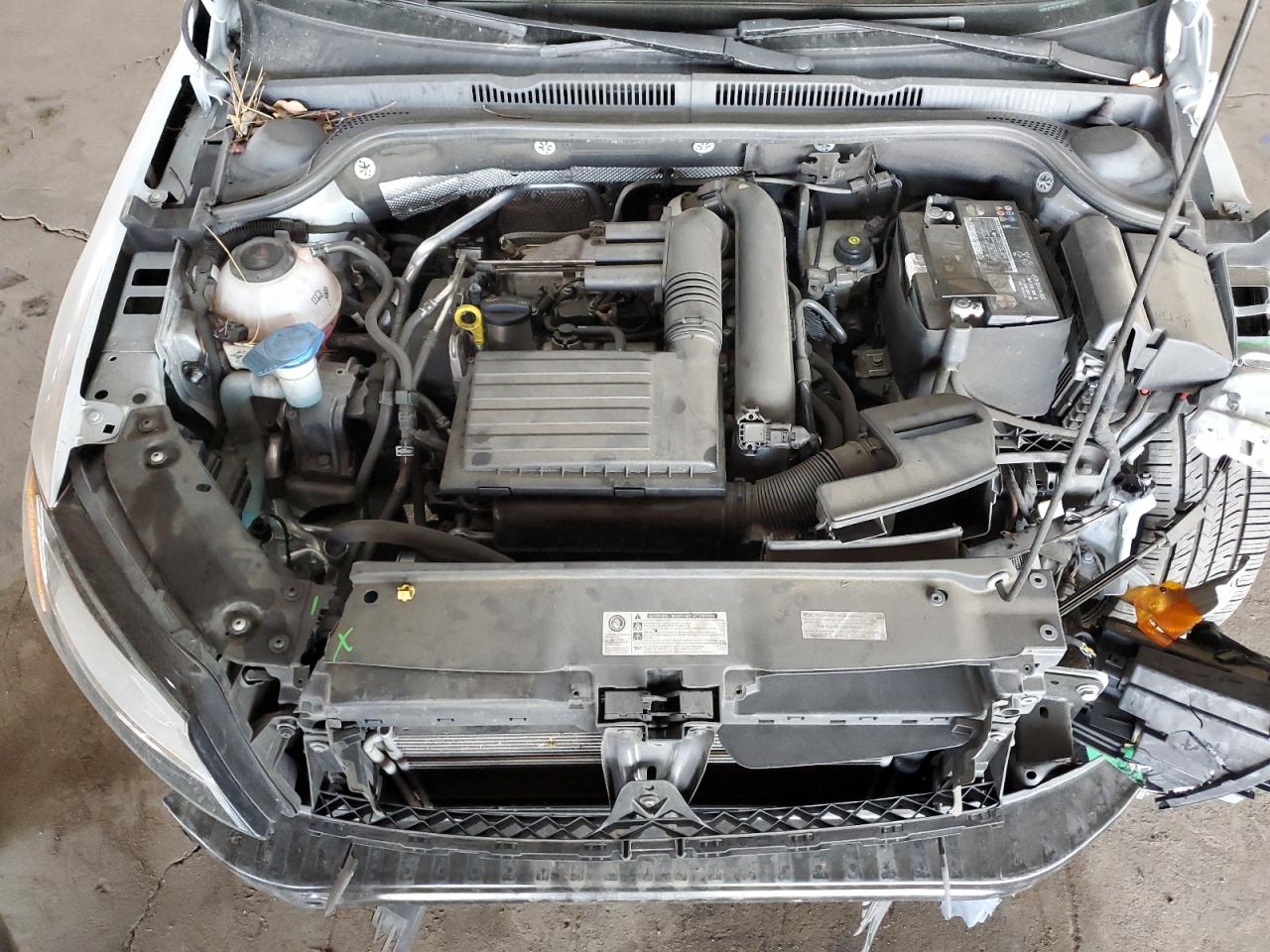 2018 Volkswagen Jetta - Image 11