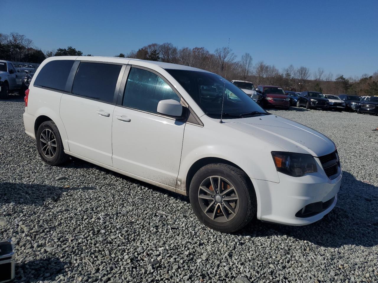 VIN 2C4RDGBG9JR256336 2018 DODGE CARAVAN no.4