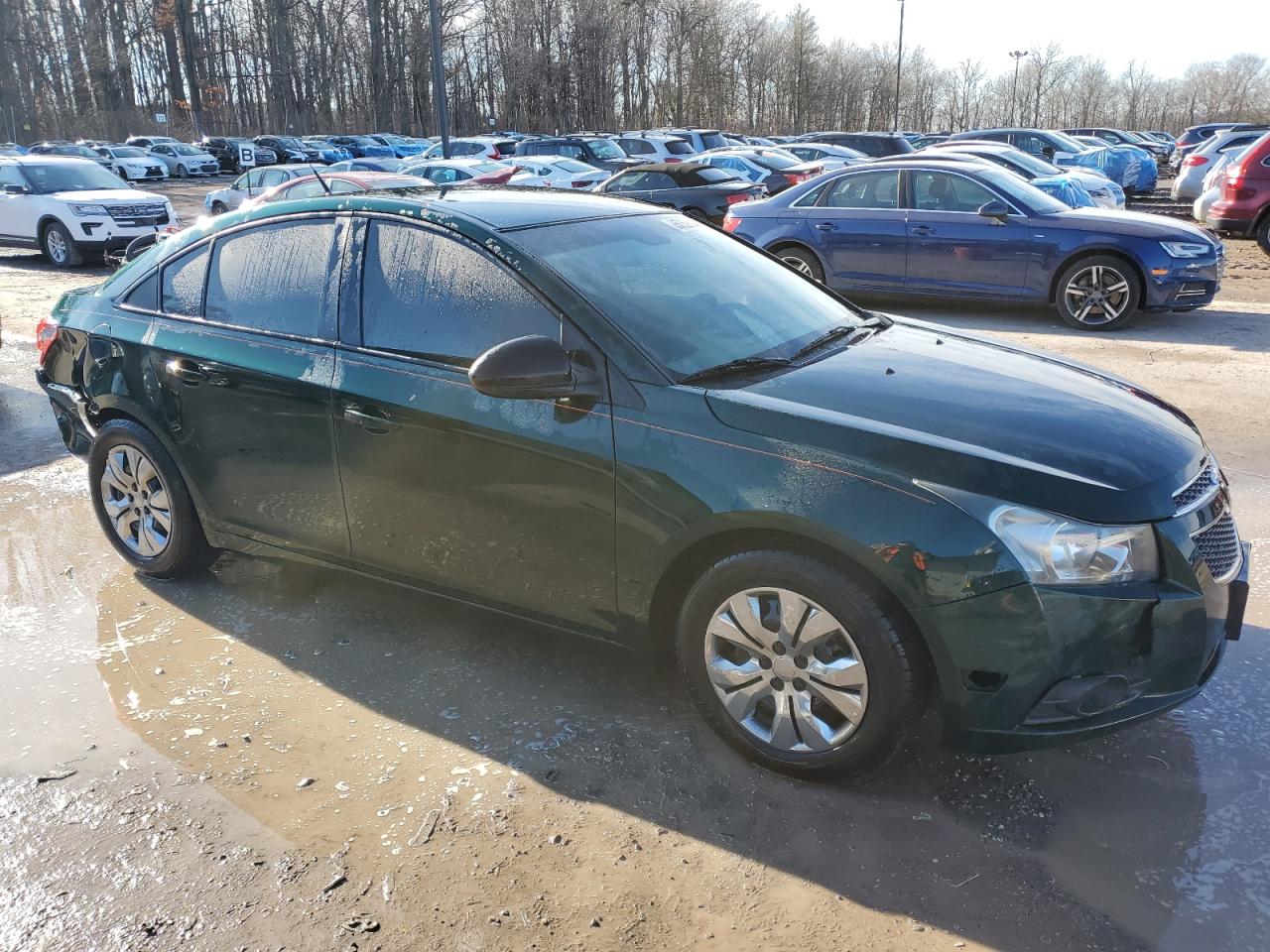 VIN 1G1PA5SG4E7124007 2014 CHEVROLET CRUZE no.4