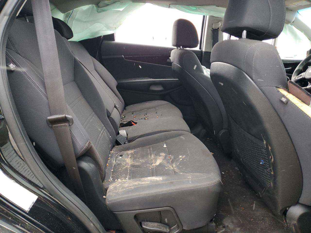 2017 Kia Sorento - Image 11