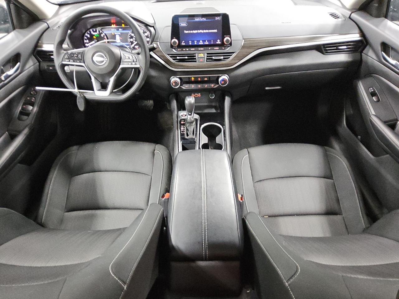 2024 Nissan Altima - Image 8