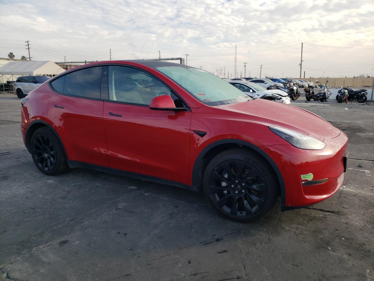 VIN 7SAYGAEE6PF593743 2023 TESLA MODEL Y no.4