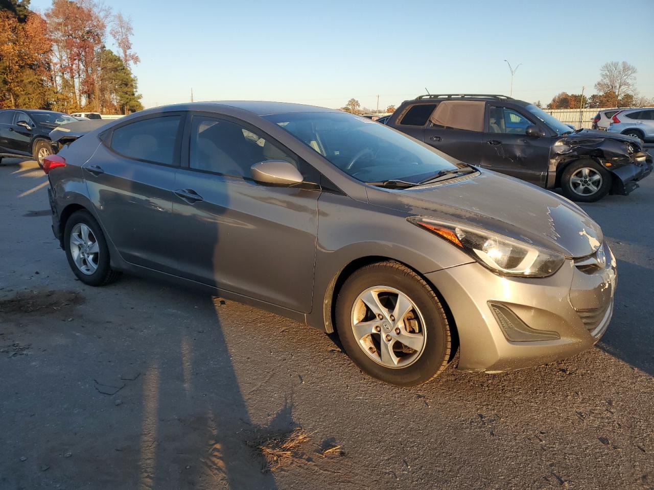 2014 Hyundai Elantra - Image 4