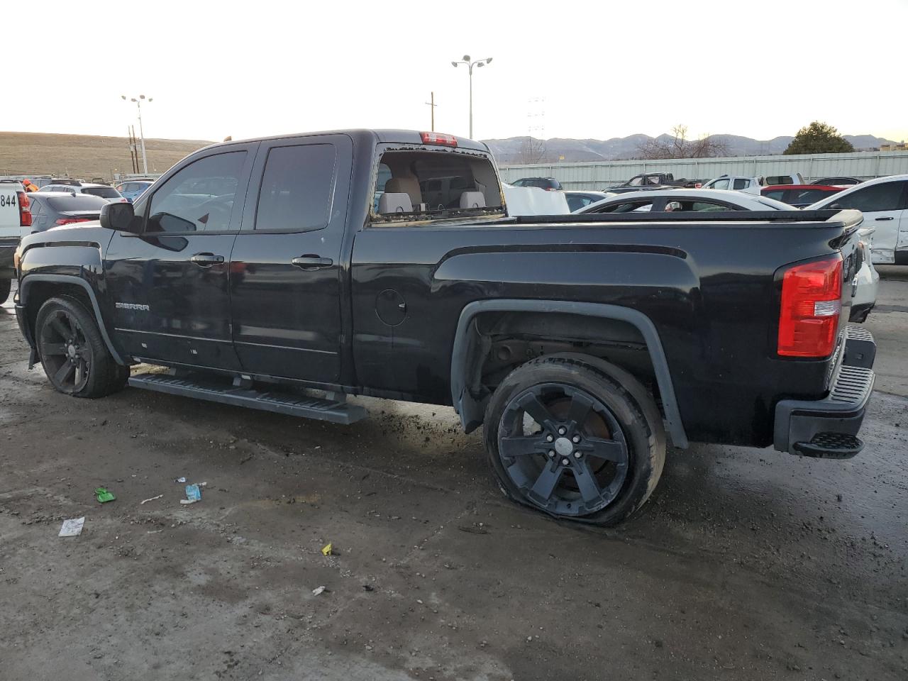 2015 GMC Sierra - Image 2