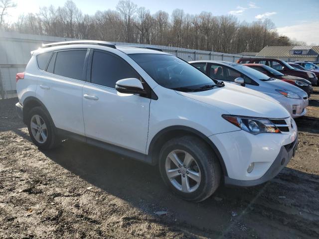 Parquets TOYOTA RAV4 2014 White